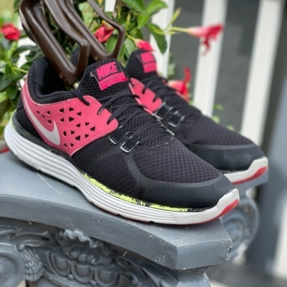Nike Lunarswift 3 Runing Shoes woman’s size 9.5